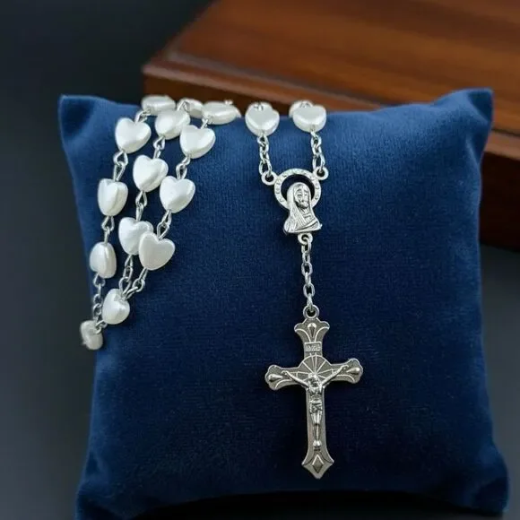 Pearlescent Heart Bead Rosary Necklace Silver Tone Catholic Crucifix & Medal - Picture 1 of 5